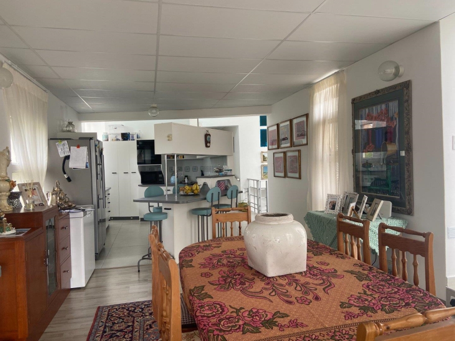 3 Bedroom Property for Sale in Wavecrest Eastern Cape